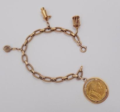 BRACELET en or jaune, la maille torsadée...
