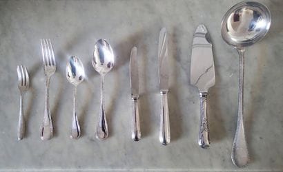 CHRISTOFLE Ménagère en métal argenté modèle...