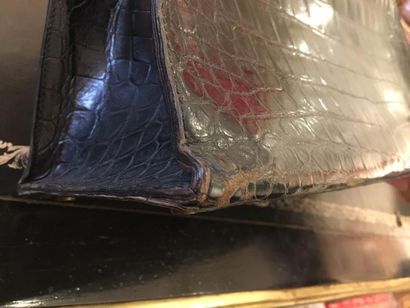 HERMES PARIS Sac Kelly 32cm en crocodile...