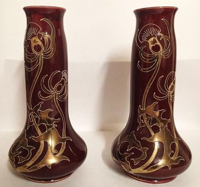 SARREGUEMINES Paire de vases balustres en...