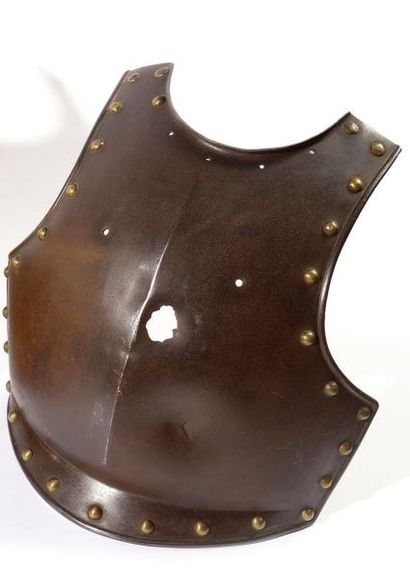 Emouvant plastron de cuirasse française modèle...