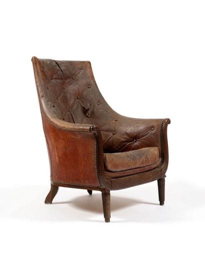 Fauteuil en acajou et placage d’acajou à...