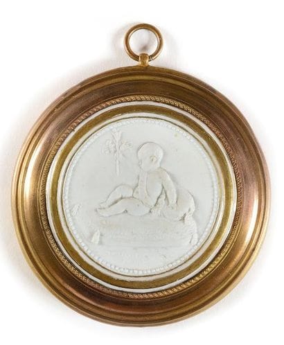 Rare médaillon en biscuit de Sèvres commémoratif...