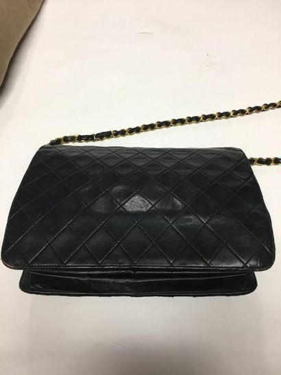 CHANEL Sac Timeless vintage 25 cm en cuir...
