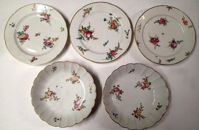 LOCRE Partie de service de table en porcelaine...