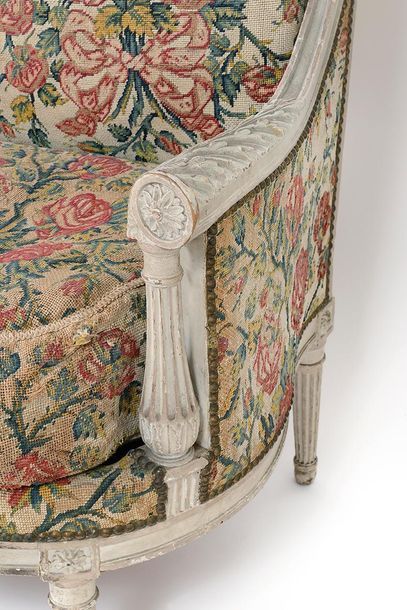 Mobilier de salon comprenant une suite de...