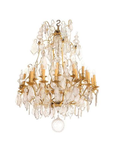 Grand Lustre de forme corbeille à vingt-huit...