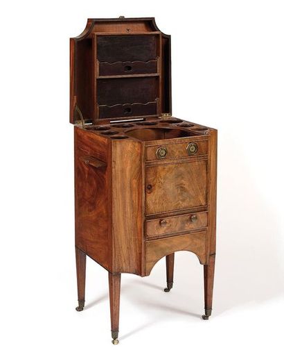 Meuble de toilette en placage d’acajou à...