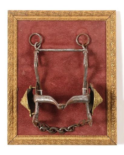 Mors d’officier supérieur de cavalerie. En...