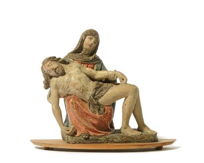 VIERGE DE PITIE en bois sculpté et polychromé....
