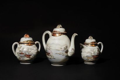 JAPON Partie de service en porcelaine de...