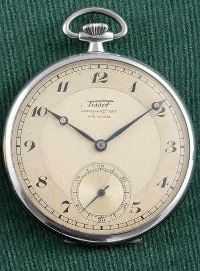 TISSOT

Montre de poche

Boîtier rond en...