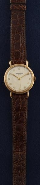 JAEGER LECOULTRE

VERS 1940

Montre de ville

en...