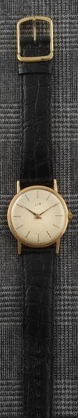 LIP

vers 1950

Montre de ville

en or jaune...