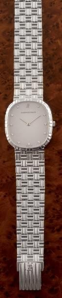AUDEMARS PIGUET

vers 1990

Montre de ville

en...