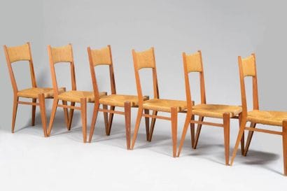TRAVAIL VERS 1960 Suite de six hautes chaises...