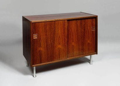 ARNE VODDER (1926-2009) Petit meuble d’appui...