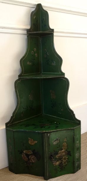 ETAGERE D'ANGLE en bois polychrome à décor...