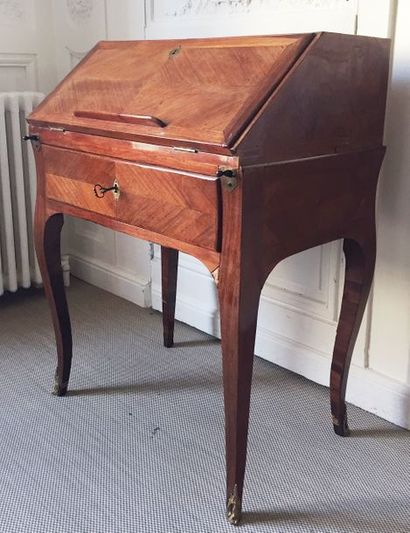 BUREAU DE PENTE en placage d'amarante toutes...