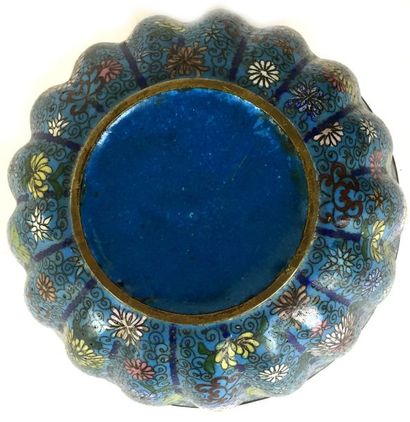 JAPON Coupe couverte en émail cloisonné Fin...