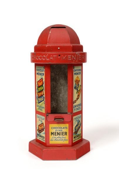 Kiosque distributeur de chocolat MENIER,...