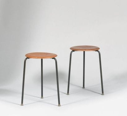 ARNE JACOBSEN (1902-1971), Attribué à Paire...
