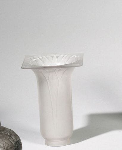 RENE LALIQUE (1860-1945) «Lotus», modèle...