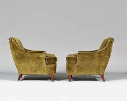 MAISON HIRSCH Paire de fauteuils bas garnis...