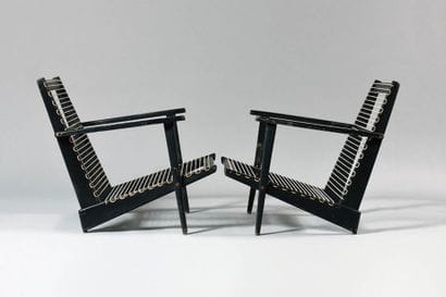 GEORGES TIGIEN (XXe) Kangourou Paire de fauteuils...
