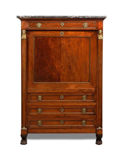 SECRETAIRE en acajou à montants en cariatides...
