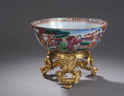 Large porcelain bowl decorated in polychrome...