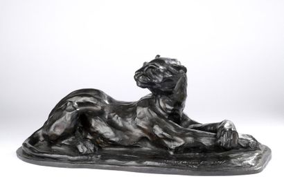 José Maria DAVID (1944-2015).
Panthère couchée.
Bronze...