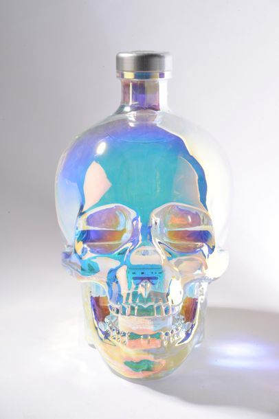 *10 magnums (175 cl) of Crystal Head Aurora...