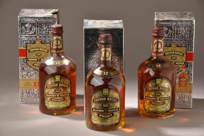 3 bouteilles d'un litre SCOTCH WHISKY Chivas...