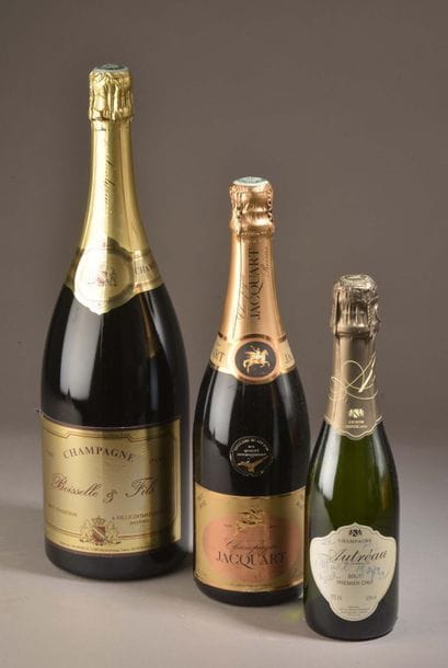 a batch of CHAMPAGNE (1 magnum, 1 bottle,...