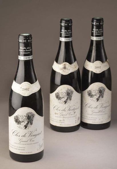 3 bottles CLOS VOUGEOT, JM Naudin 2002 (ett)...
