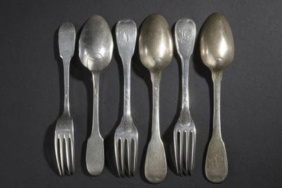 Set of three silver cutlery in net and uniplat...