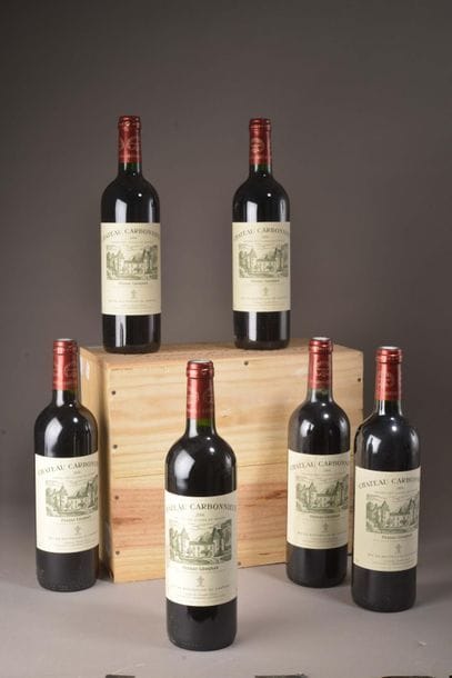 6 bouteilles Château CARBONNIEUX, Pessac-Léognan...