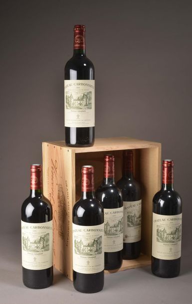 6 bouteilles Château CARBONNIEUX, Pessac-Léognan...