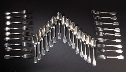 Eighteen forks and fifteen spoons in silver,...