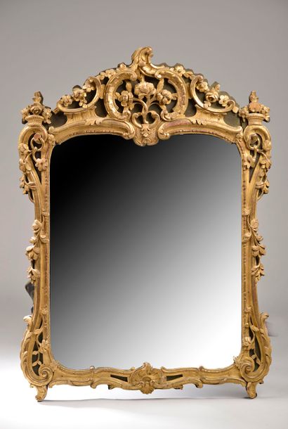 Rectangular carved and gilded wood mirror...
