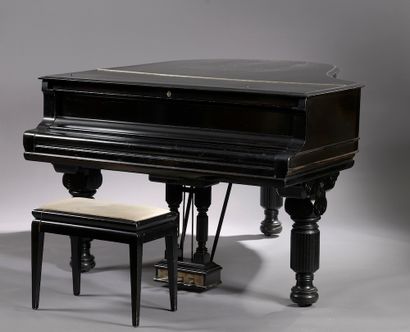 STEINWAY SONS.

Piano quart de queue en bois...