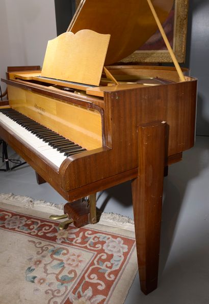 GAVEAU.

Piano crapaud en placage d'acajou,...