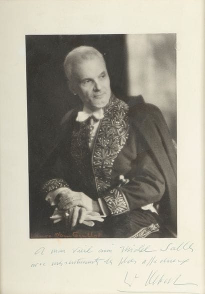 After Laure-Albin GUILLOT (1879 - 1962).

Portrait...
