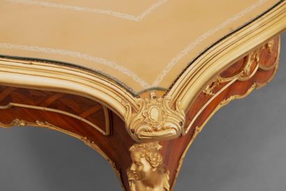 Important flat desk strongly curved in rosewood...