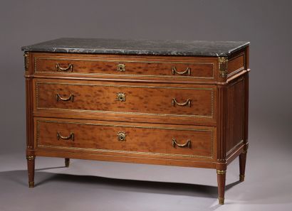Chest of drawers in mahogany and speckled...