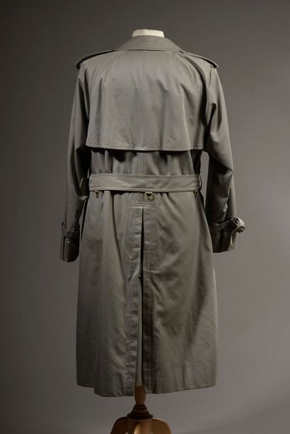 BURBERRY.

Trench-coat en gabardine de coton...