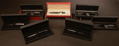 ST. DUPONT. 

 Set of seven ballpoint pens,...