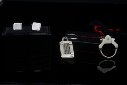LANVIN.

Two pairs of silver-plated cufflinks:

-...