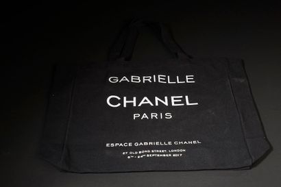 CHANEL.

Tote bag en coton noir 